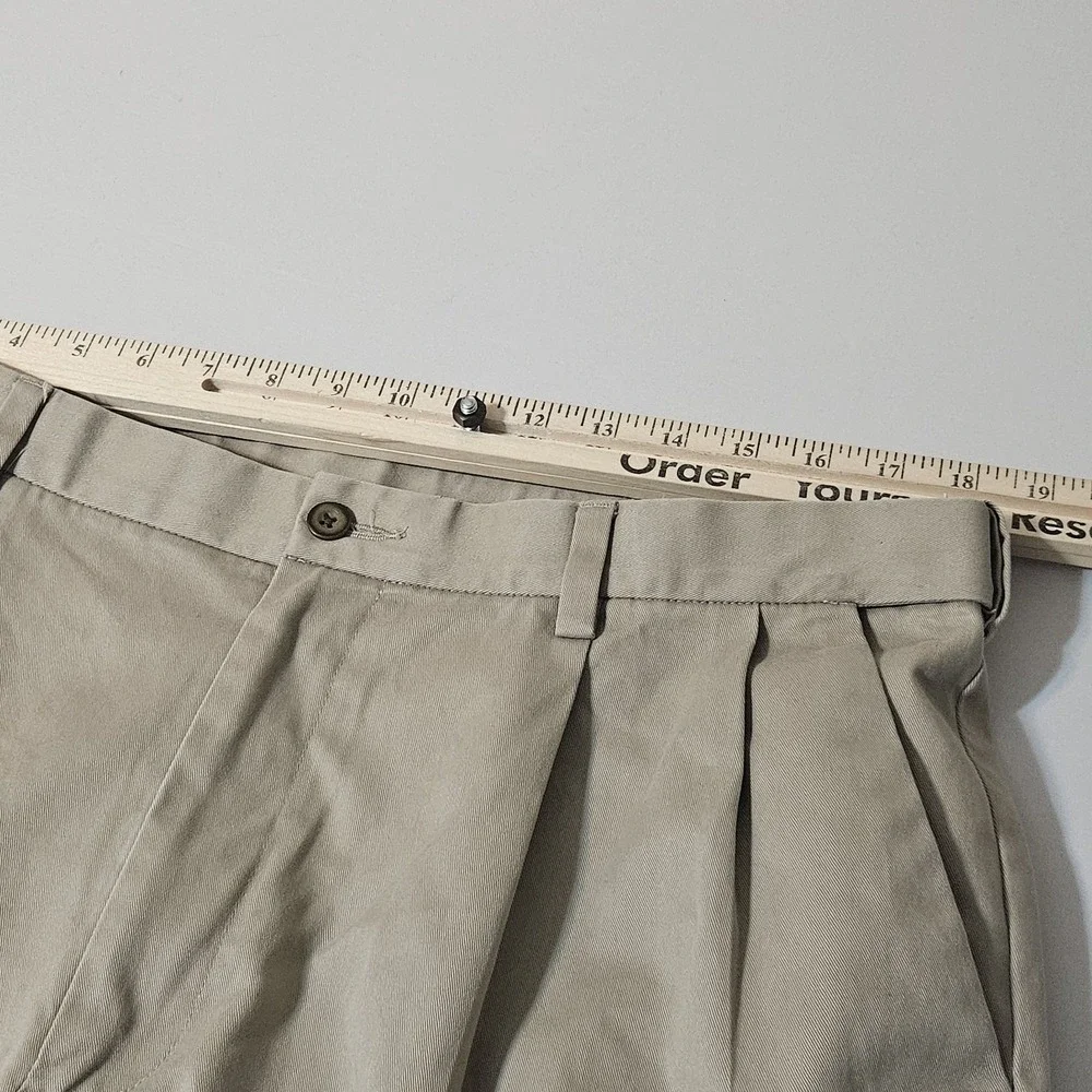 David Taylor‎ Collection Men's 36 x 31 Beige Chino Pants Pleated Stretch Waist